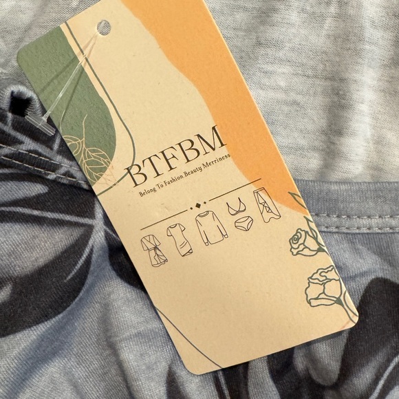 NWT BTFBM Form Fitting Grey Bodycon Cut-out Dress Size Large - Picture 4 of 8